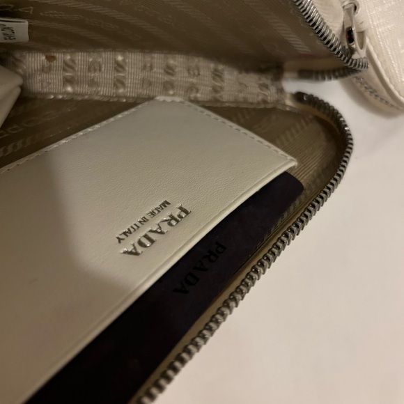 PRADA mini bag! - Picture 5 of 6